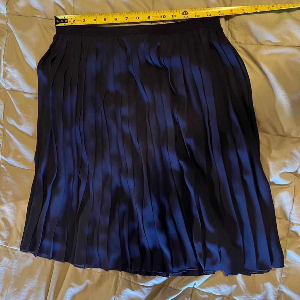 Uniqlo Chiffon Accordion Pleated Skirt Navy Blue Size Large - Picture 6 of 7